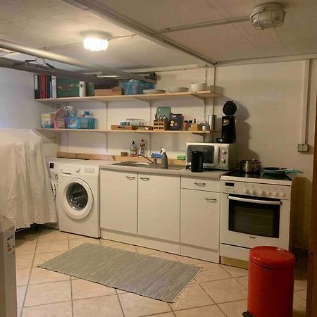 Appartamento Souterrain Whg Im Einfamilienhaus -Zentral In Frankfurt Francoforte sul Meno Esterno foto
