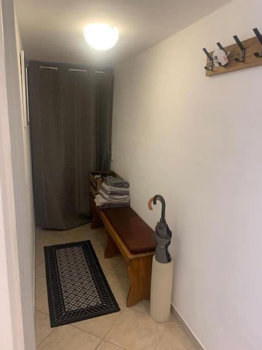 Appartamento Souterrain Whg Im Einfamilienhaus -Zentral In Frankfurt Francoforte sul Meno Esterno foto